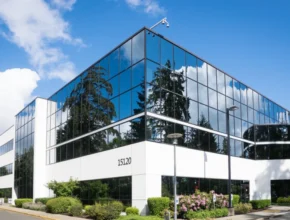 Ciri-Ciri Perum dan Persero