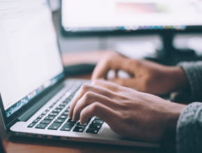 Sekutu yang Tidak Terlibat dalam Pengelolaan Perusahaan CV